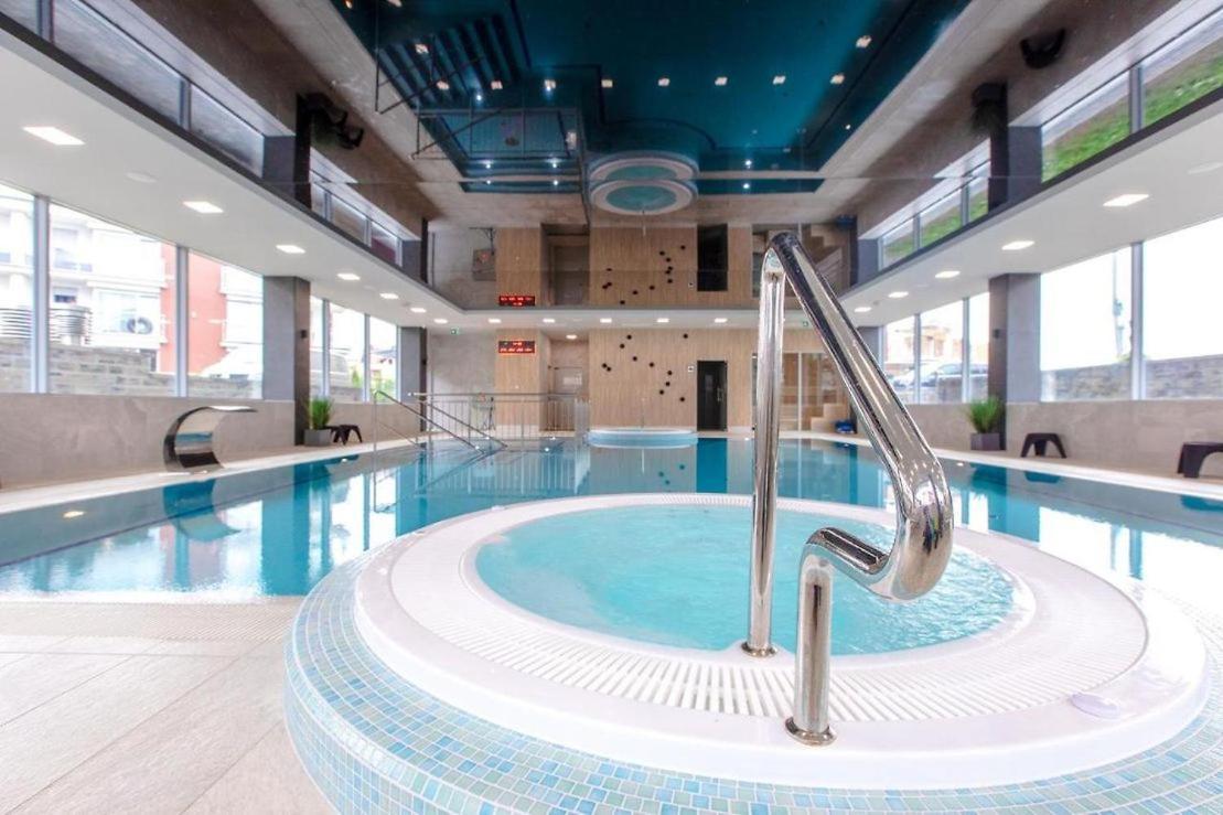 Rewal -2 Bedroom- Premium Baltic Apartment With Spa Access エクステリア 写真
