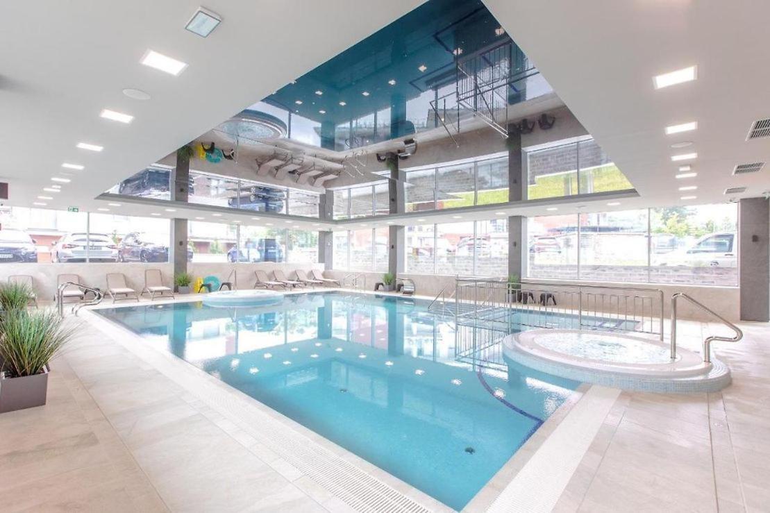 Rewal -2 Bedroom- Premium Baltic Apartment With Spa Access エクステリア 写真