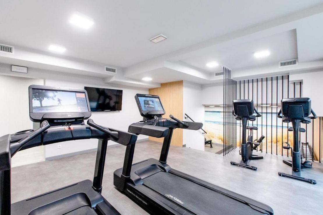 Rewal -2 Bedroom- Premium Baltic Apartment With Spa Access エクステリア 写真