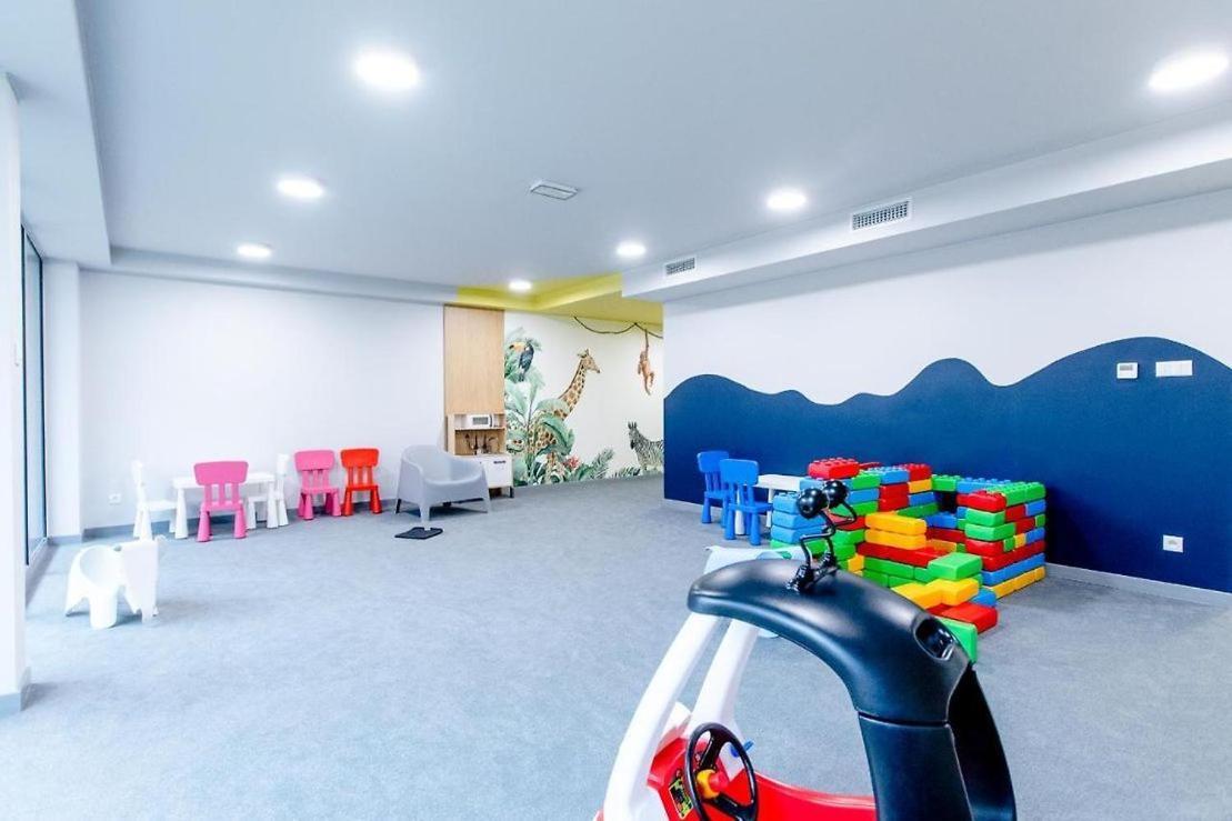 Rewal -2 Bedroom- Premium Baltic Apartment With Spa Access エクステリア 写真