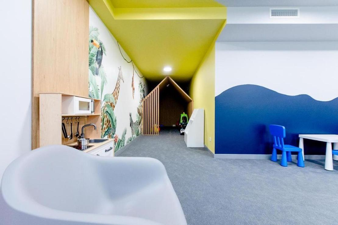 Rewal -2 Bedroom- Premium Baltic Apartment With Spa Access エクステリア 写真