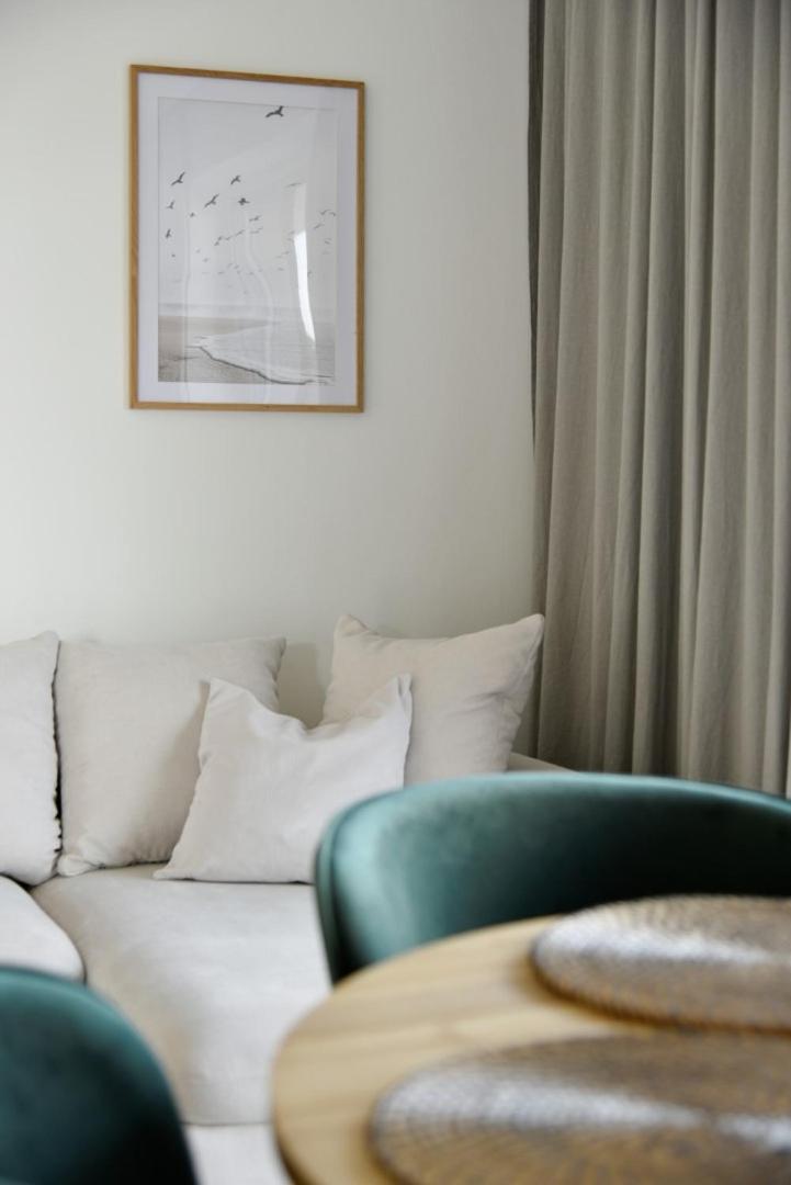 Rewal -2 Bedroom- Premium Baltic Apartment With Spa Access エクステリア 写真