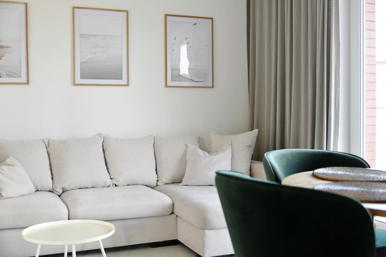 Rewal -2 Bedroom- Premium Baltic Apartment With Spa Access エクステリア 写真